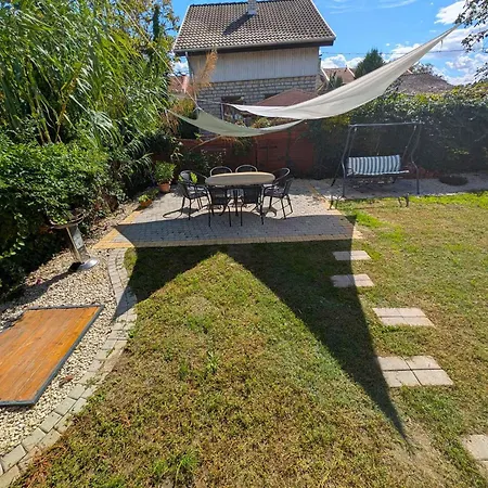 In - Balaton 53551 بيت للعطل